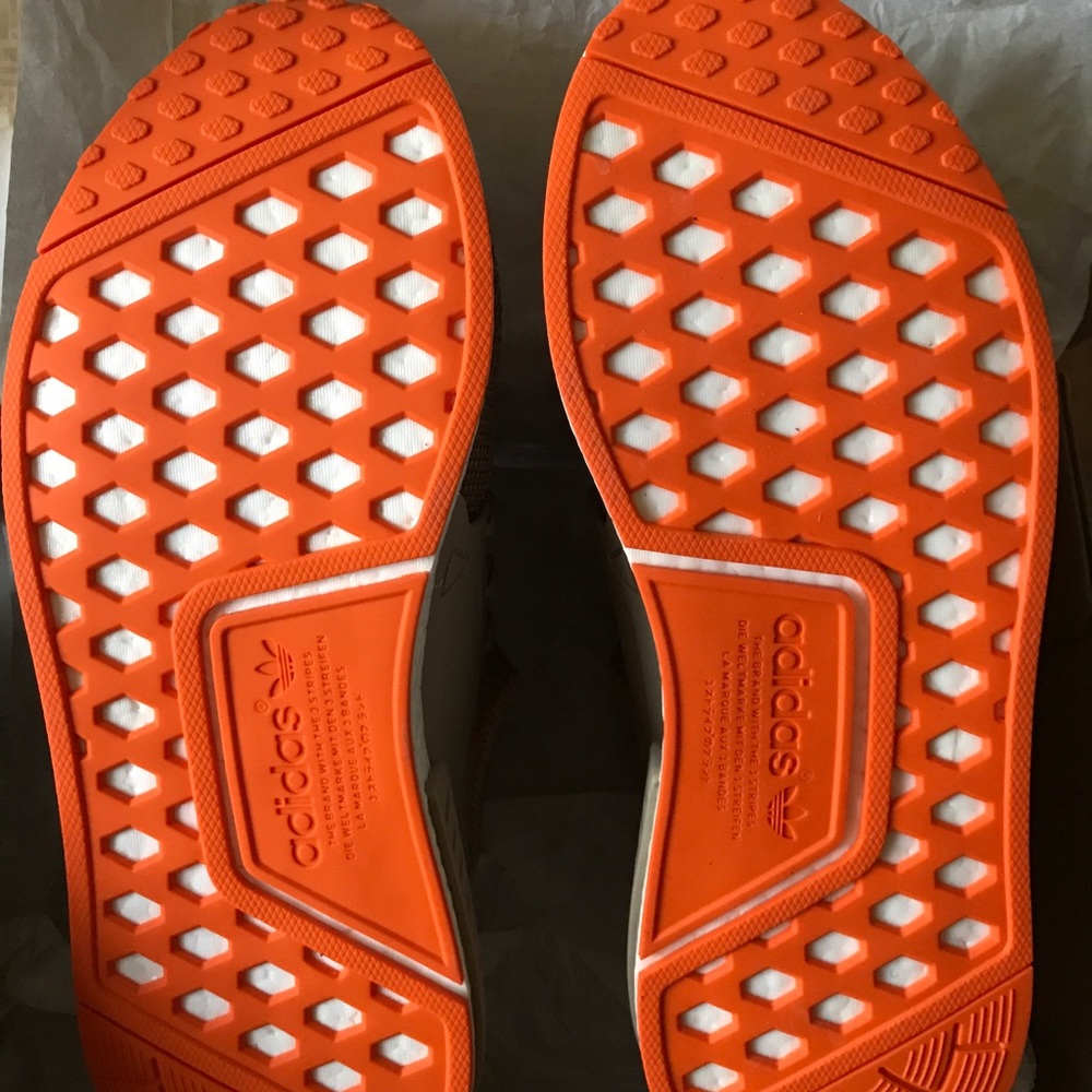 🔺SOLD🔺 NWB Adidas NMD XR1s - Picture 2 of 6